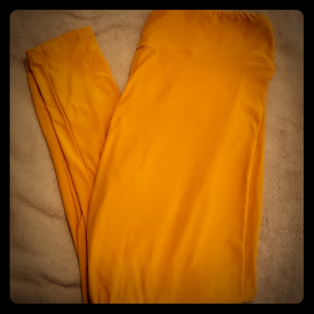 Mustard Colored Lularoe Leggings, TC, EUC